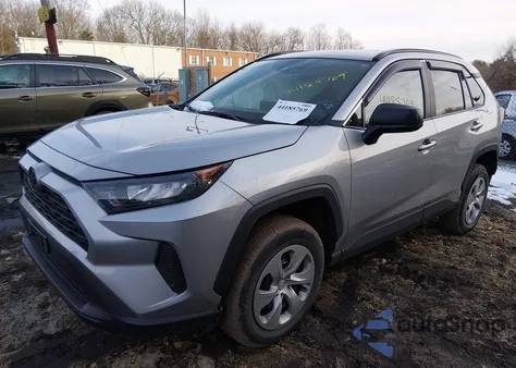 2019 Toyota Rav4 Le z USA, uszkodzony, nr VIN 2T3F1RFV0KW054010